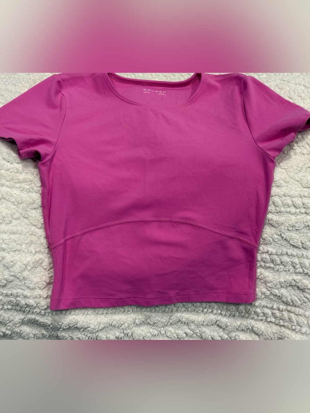 Aritzia Bright Magenta Scoop Neck Short Sleeve Top